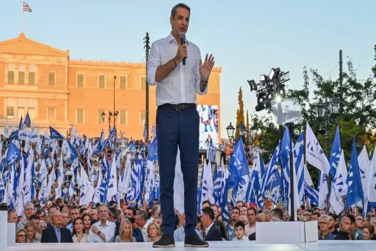 Greek conservatives eye Mitsotakis majority in fresh election