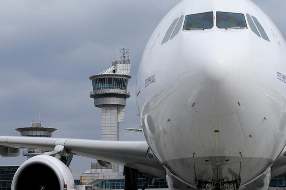 More than 1,000 flights canceled as severe weather slams East Coast