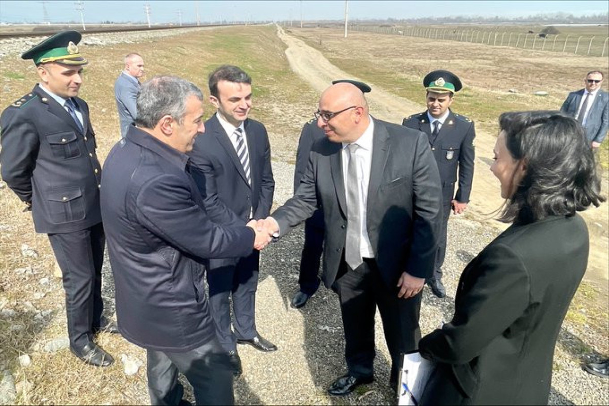 Chargé d'Affaires at the US Embassy in Azerbaijan Hugo Guevara visits border with Iran