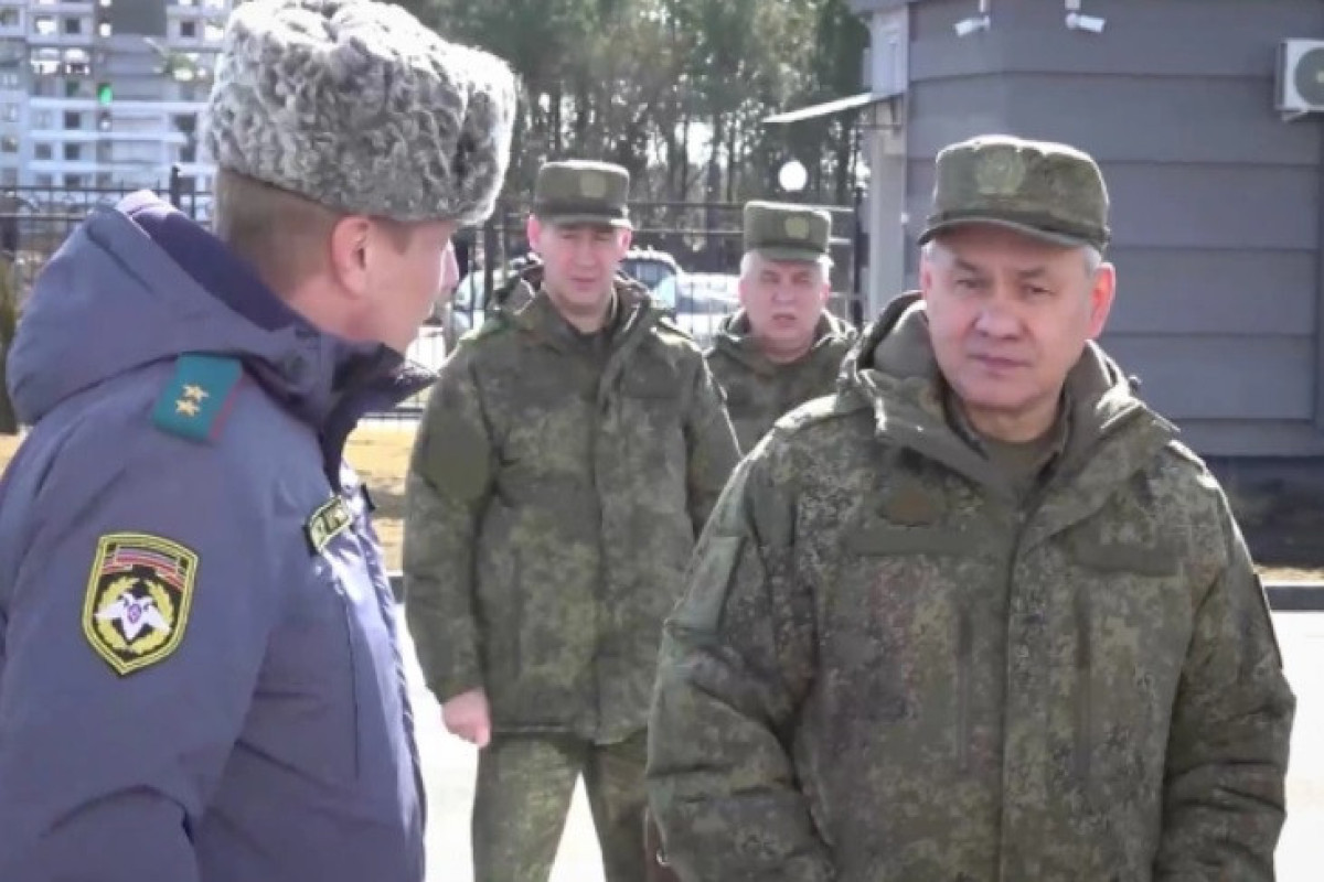 Russian Defense Minister visits Ukraine's Mariupol