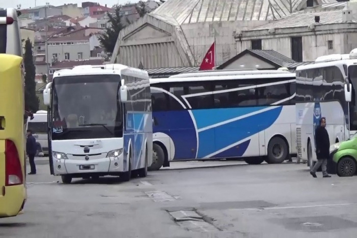 Last evacuation bus to leave Türkiye's earthquake zone for Azerbaijan