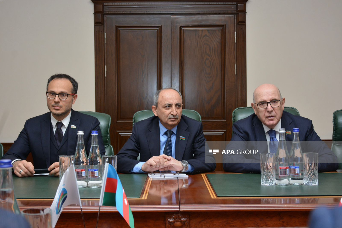 A meeting held between TurkPA delegation at Western Azerbaijan Community-PHOTO 
