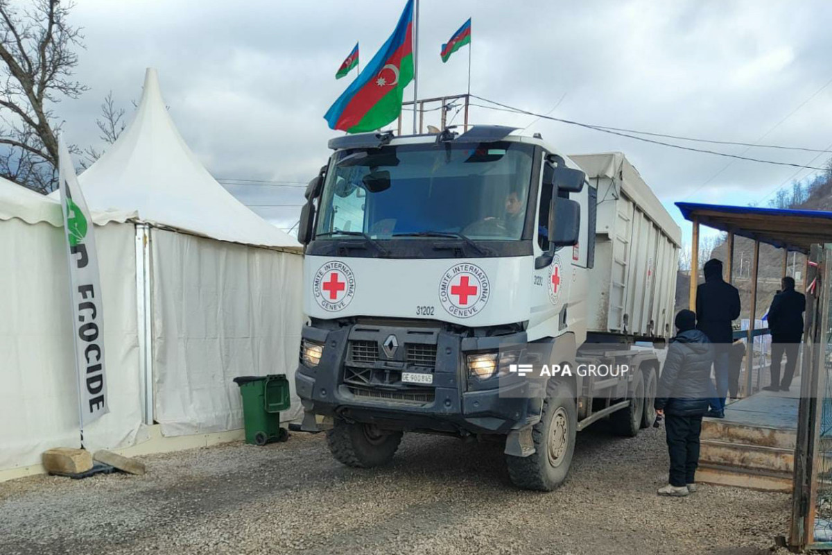 8 ICRC vehicles unimpededly passed through Azerbaijan's Lachin-Khankandi road-UPDATED 