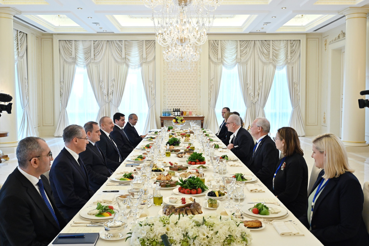 Presidents of Azerbaijan and Latvia held expanded meeting during official lunch