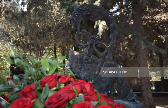 Opening of People's Artist Rustam Ibrahimbeyov's graveside monument held in Alley of Honors