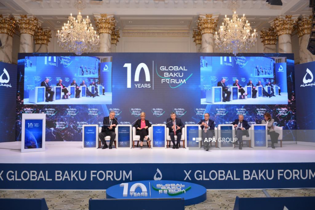 Panel discussion on EU and Western Balkans region held within the X Global Baku Forum-PHOTO 