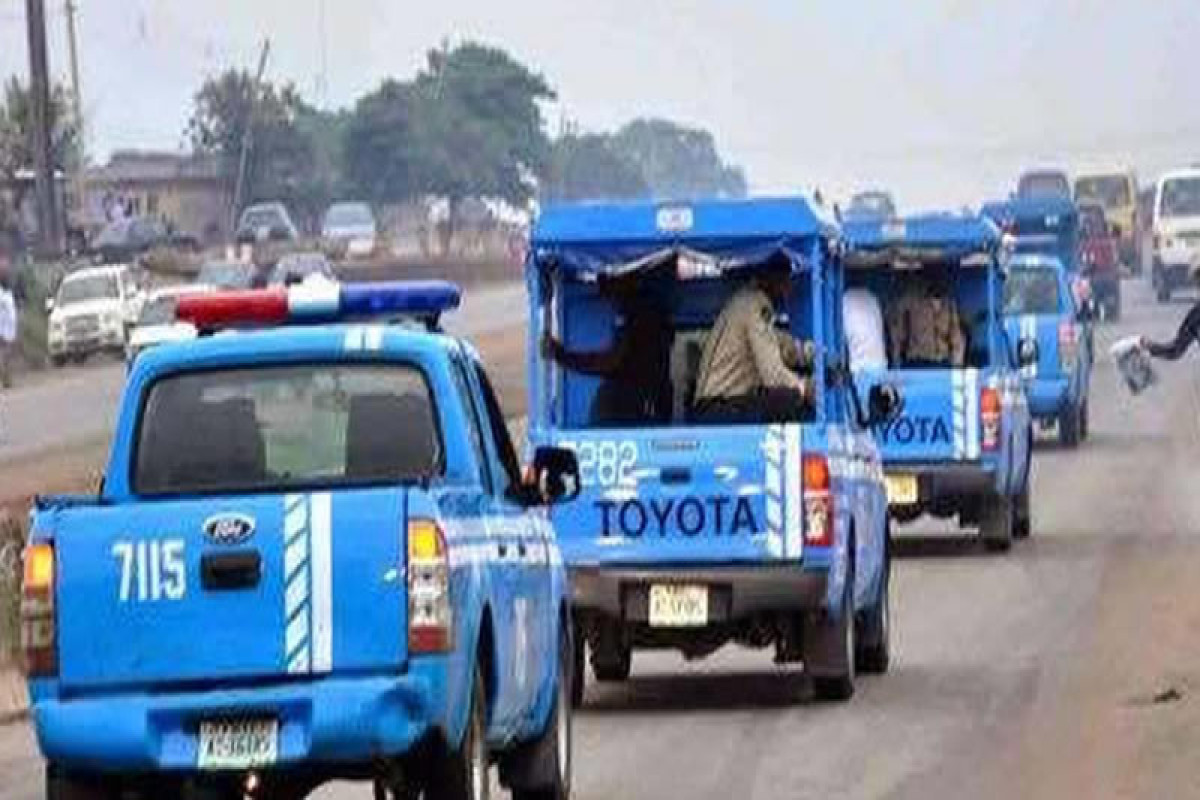 17 killed, three injured, as a bus crashes into car in Nigeria