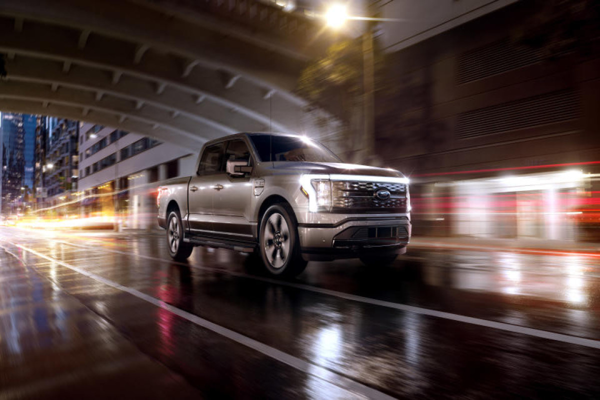 Ford expects to lose 3 bln USD on EV business in 2023