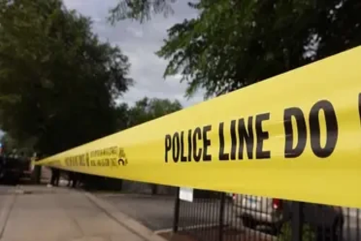 Two migrants suffocate to death aboard Texas train, 10 hospitalized
