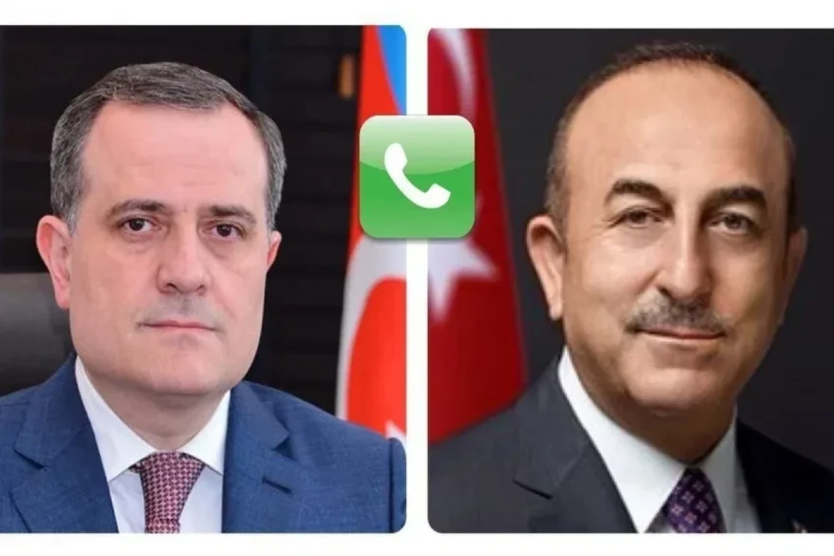 Azrebaijani, Turkish FMs discuss regional situation