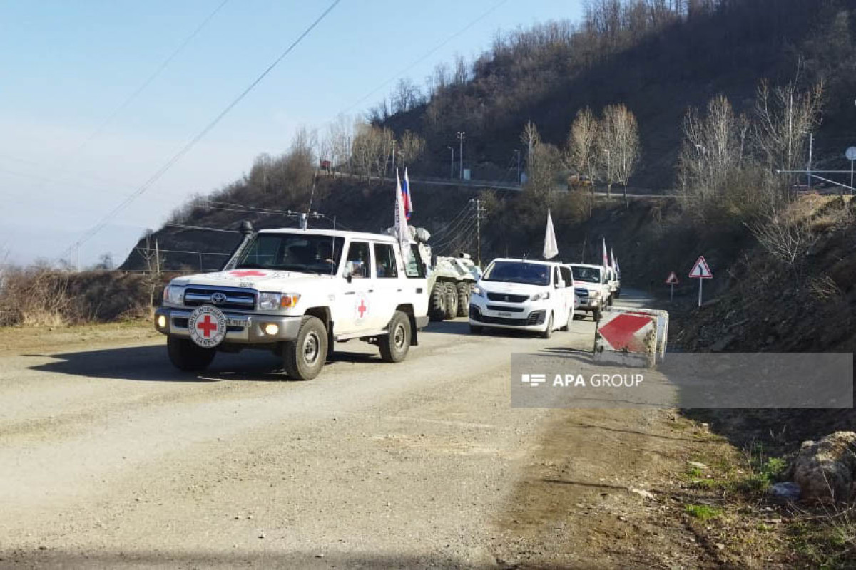 ICRC vehicles move freely along Azerbaijan's Lachin-Khankendi road