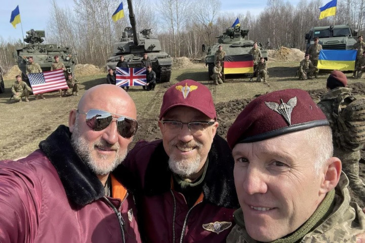 The first German Leopard 2, UK Challenger 2 tanks arrive in Ukraine