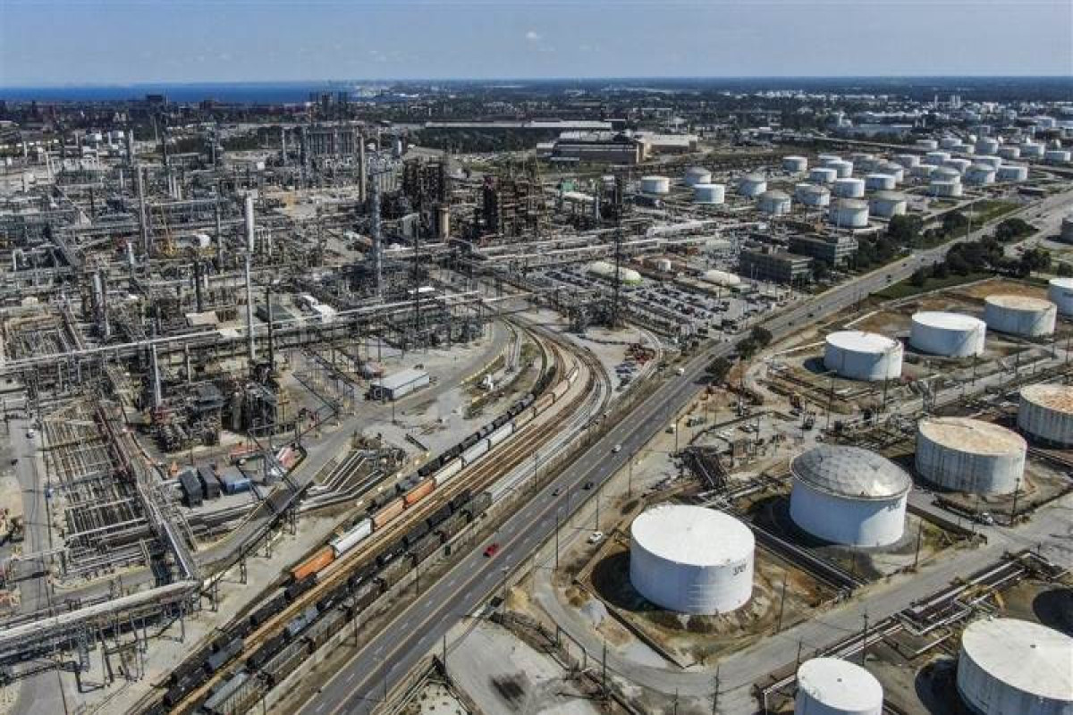 US oil inventories reportedly down by 6.08M barrels