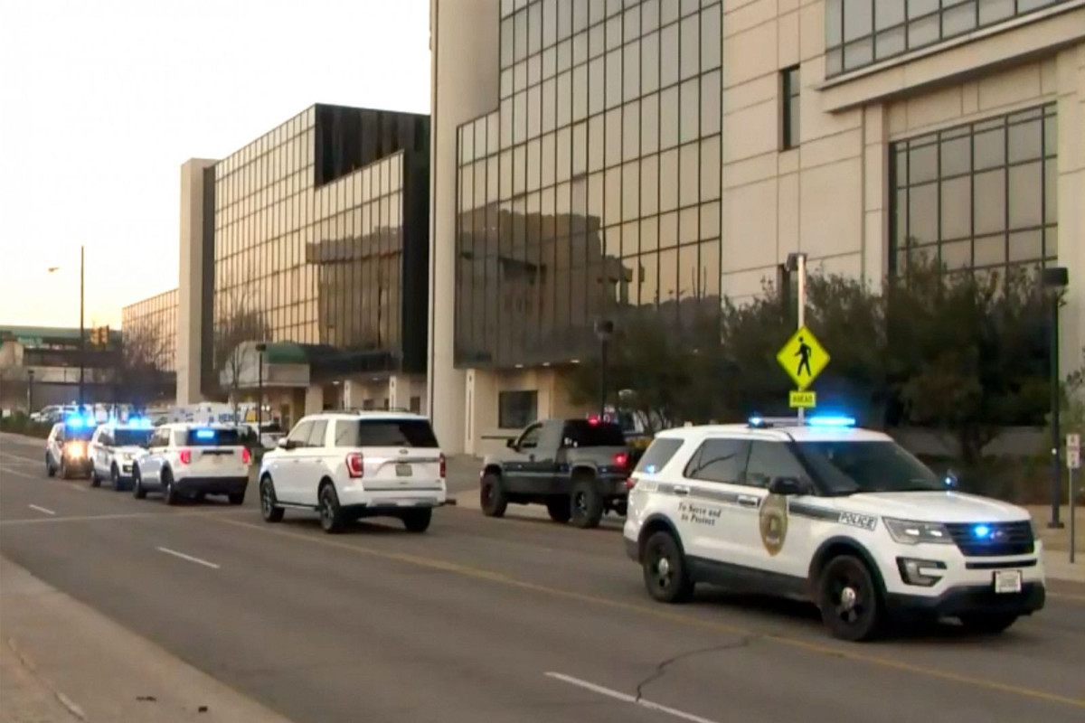 Alabama police officer killed, another wounded