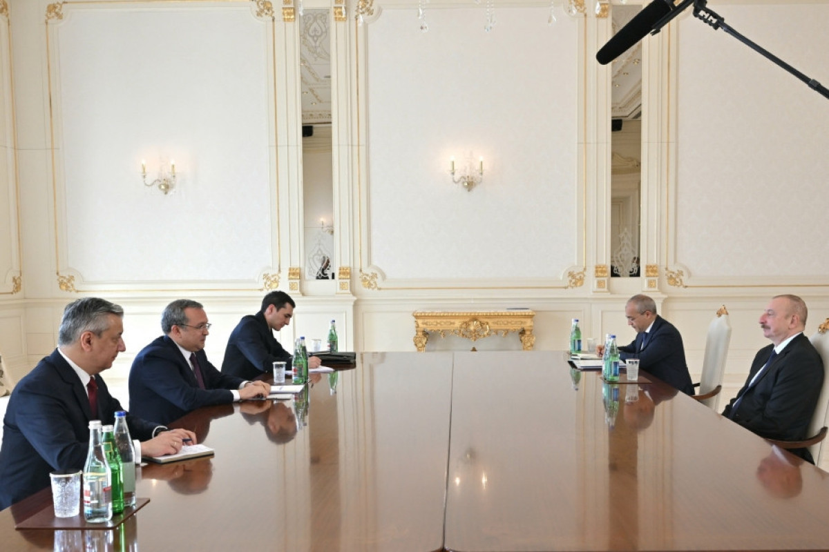 President Ilham Aliyev received Chairman of Board of “Uzavtosanoat” JSC of Uzbekistan-UPDATED 