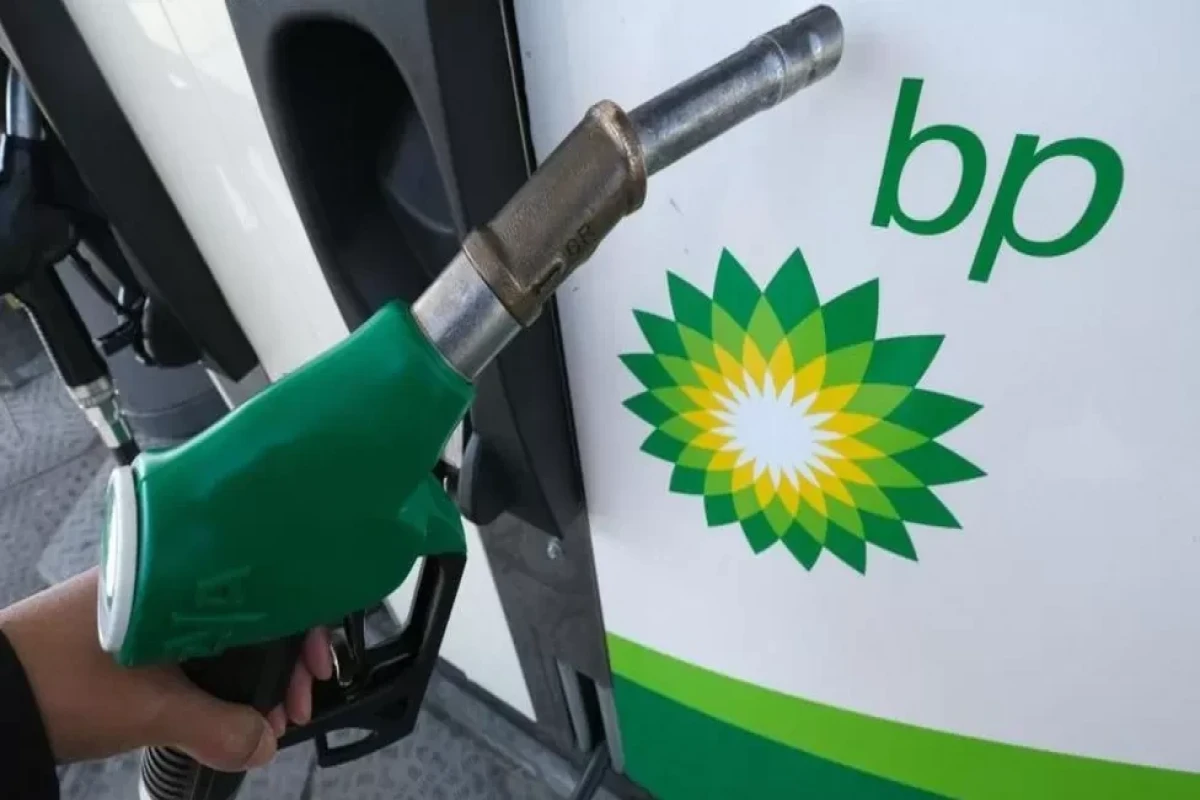 Bumper BP profits of £4bn in three months spark criticism