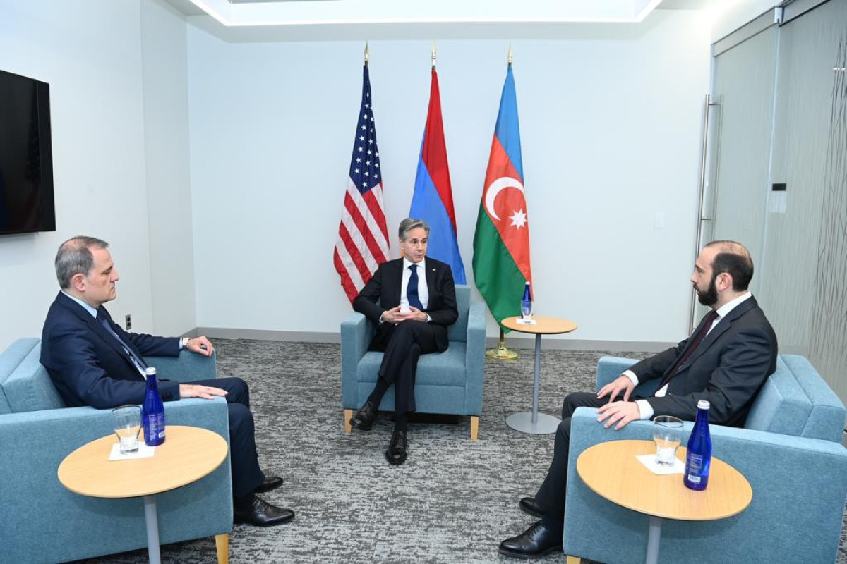 Blinken meets with Azerbaijani and Armenian FMs