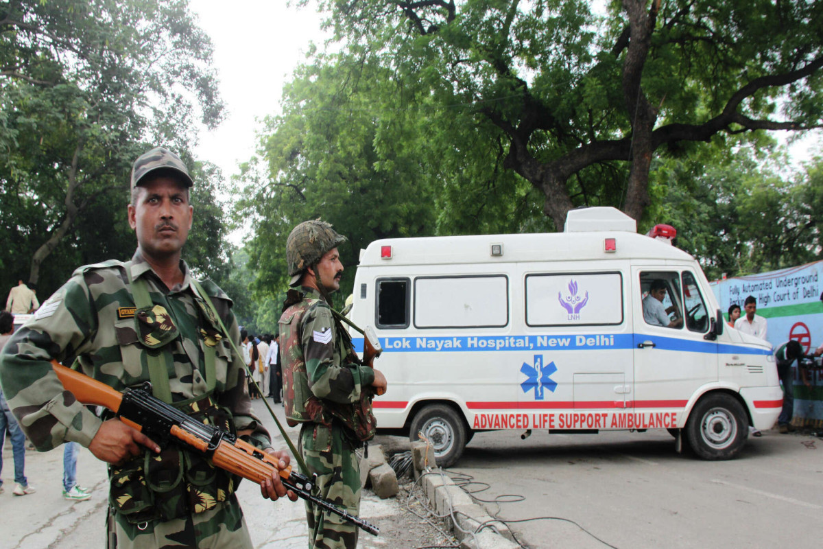 MiG-21 military jet crashes in India, leaves 3 dead