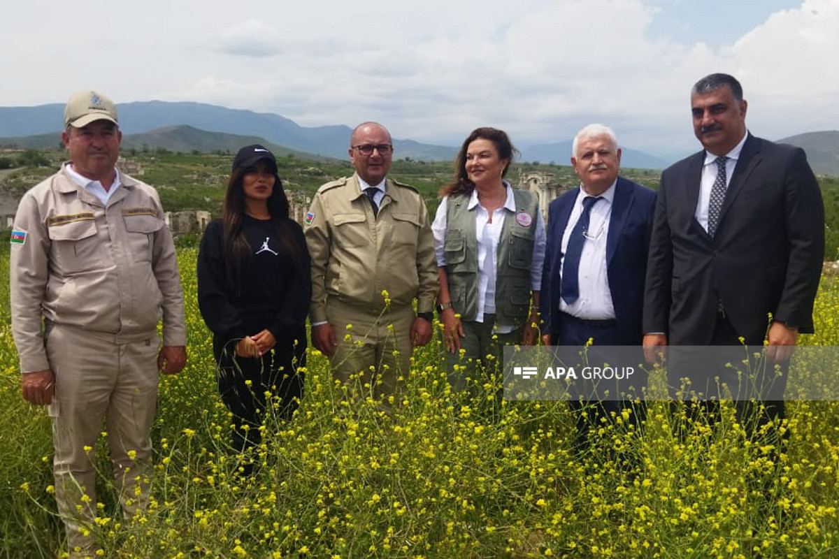 Founder of Roots of Peace organization visits Azerbaijan's Fuzuli-PHOTO 
