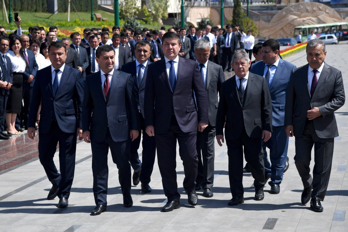 Top Diplomat of Uzbekistan commemorated memory of Azerbaijan's National Leader-PHOTO 