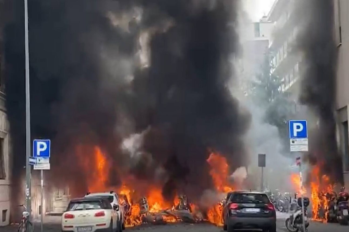 'Explosion' in Milan leaves several vehicles on fire