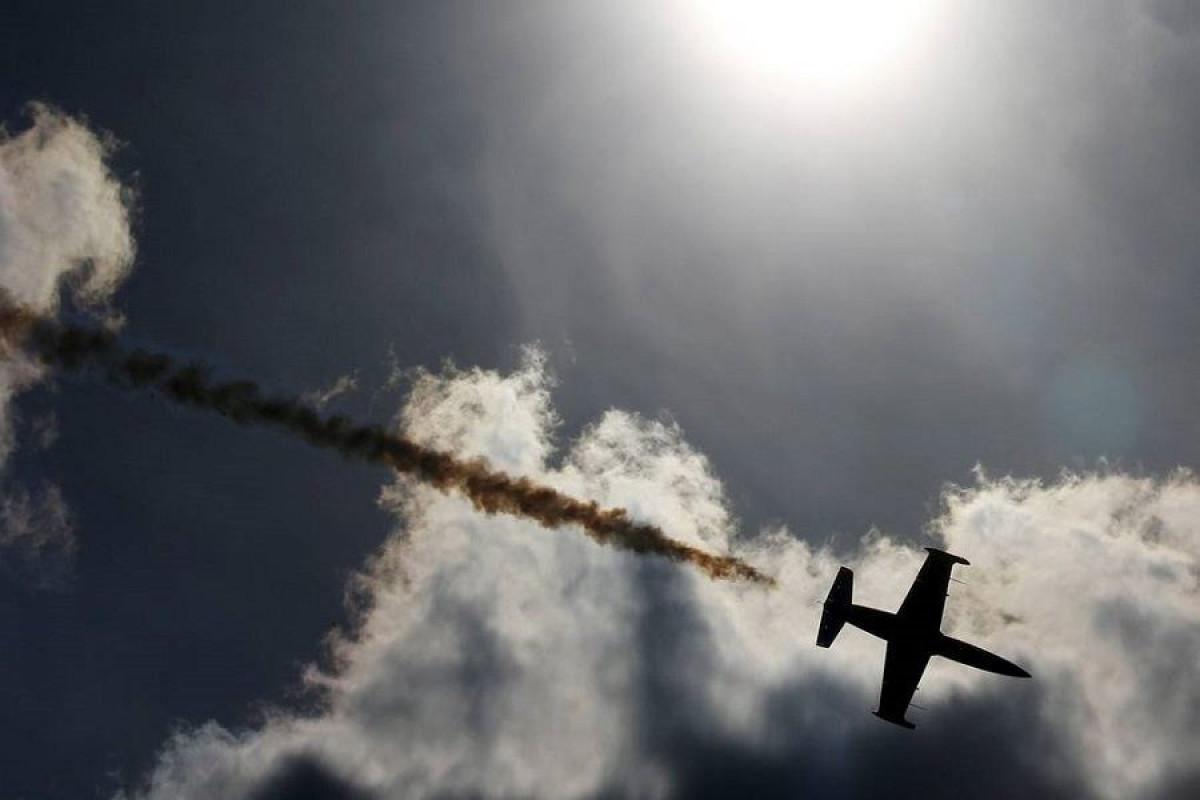 Pilot killed as plane crashes, bursts into flames in South Florida