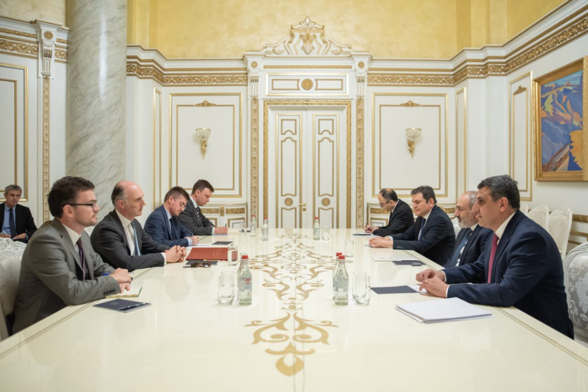Armenian PM and British Minister discuss Armenian-Azerbaijani relations