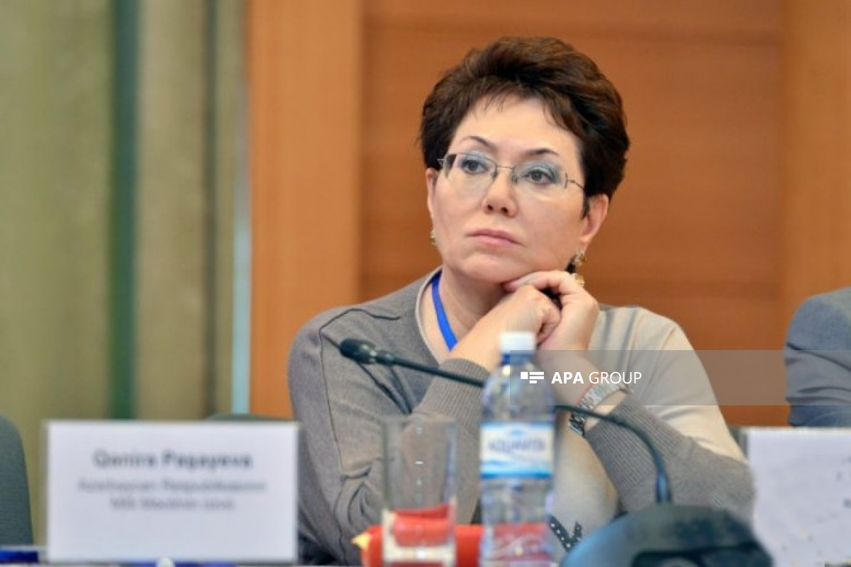 Elmira Akhundova