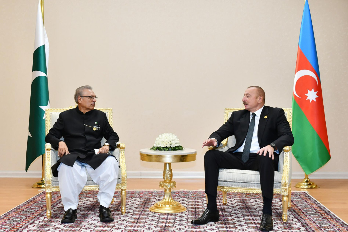 Arif Alvi sends congratulatory letter to Azerbaijani President