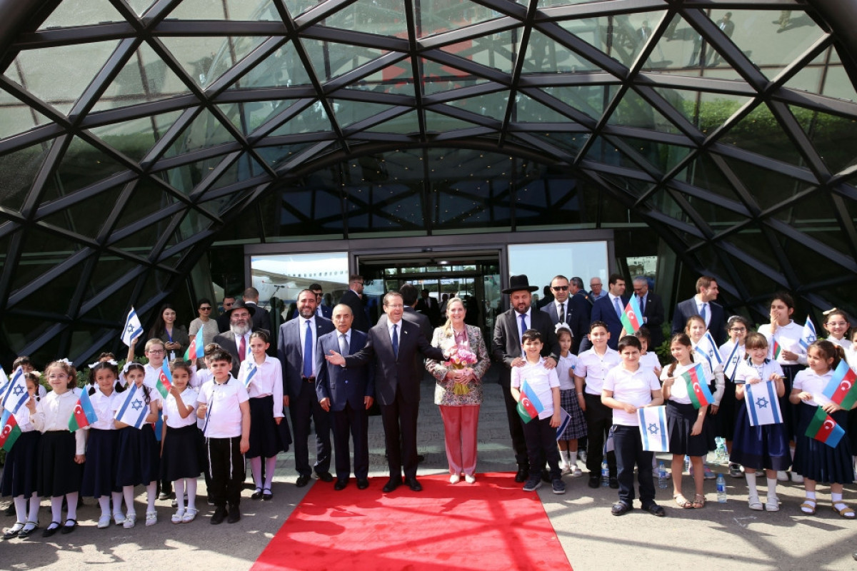 Israeli President Isaac Herzog arrives in Azerbaijan for official visit-VIDEO 