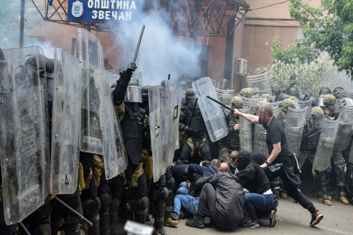 Attacks by demonstrators in Kosovo left at least 30 NATO peacekeepers injured