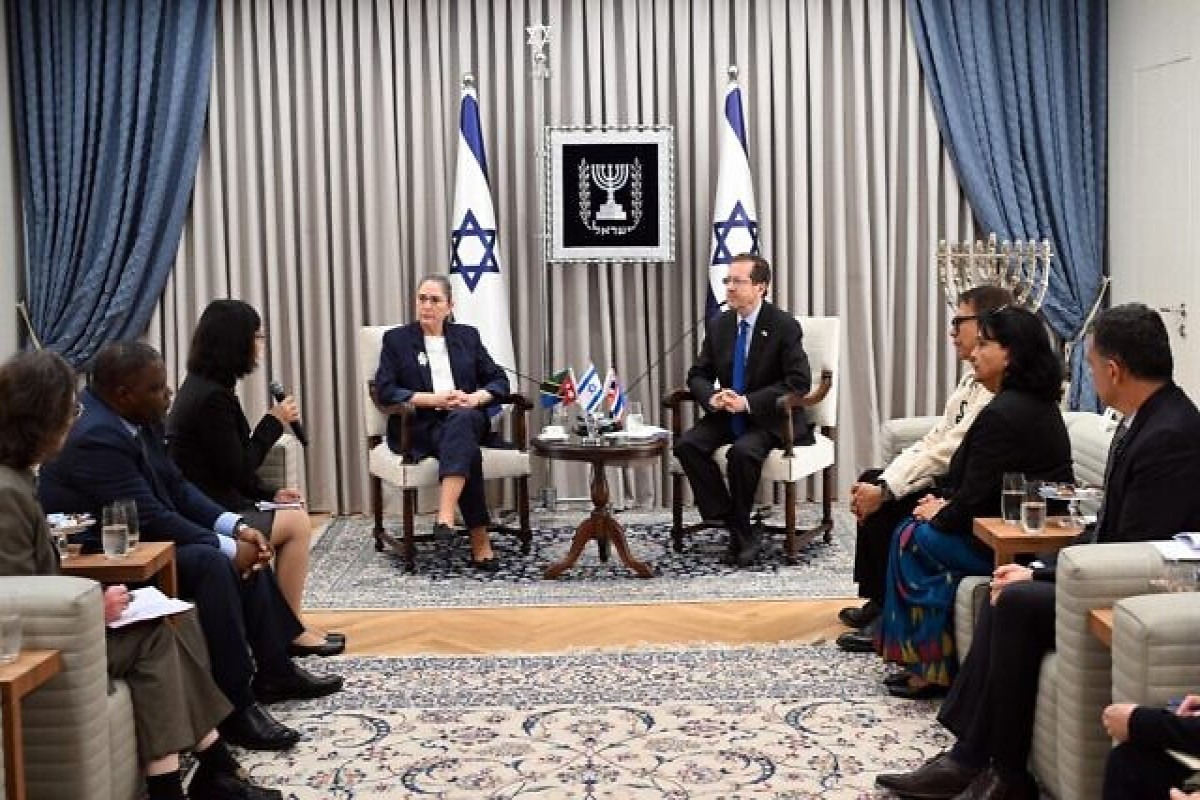 Israeli President meets with envoys of countries whose citizens were kidnapped by Hamas