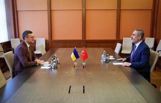 Turkish foreign minister meets with his German, Ukrainian counterparts in Berlin