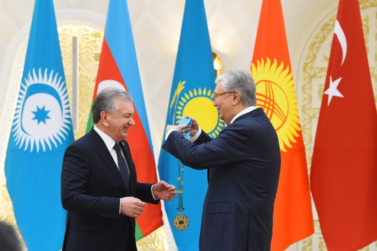 President of Uzbekistan was awarded Supreme Order of Turkic World