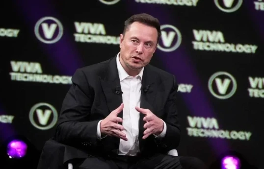 Musk to integrate xAI startup with social media platform X