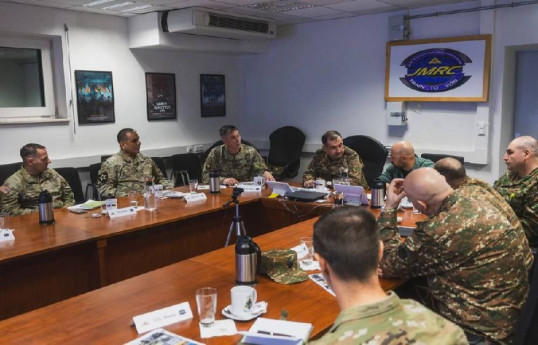 Armenian military leaders visit U.S. European Command for bilateral meeting