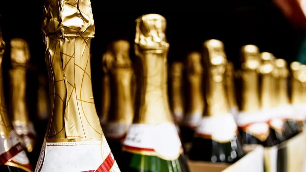 French police thwart €600,000 champagne heist - Vimarsana News