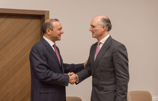 Armen Grigoryan, Secretary of the Security Council of Armenia and Leo Docherty - European Minister of Great Britain