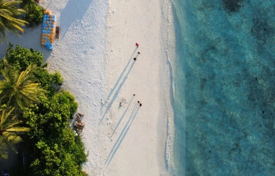 Maldives to battle rising seas by building fortress islands