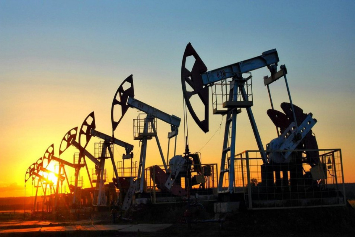 Azerbaijani oil price drops to $85