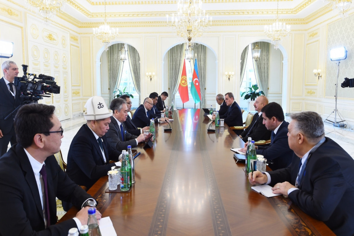 President Ilham Aliyev met with President of Kyrgyz Republic -UPDATED 