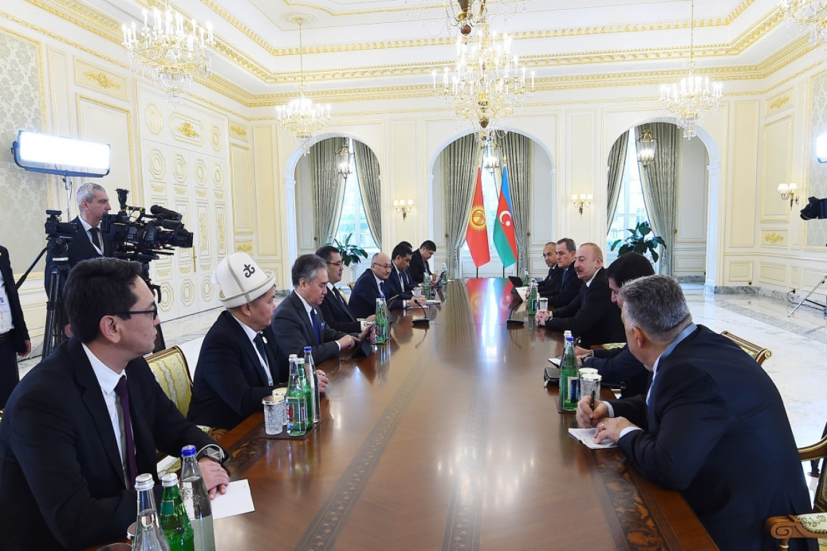 President Ilham Aliyev met with President of Kyrgyz Republic -UPDATED 
