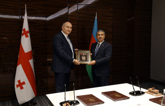 Georgian Defence Minister congratulates his colleague Zakir Hasanov on restoration of territorial integrity of Azerbaijan