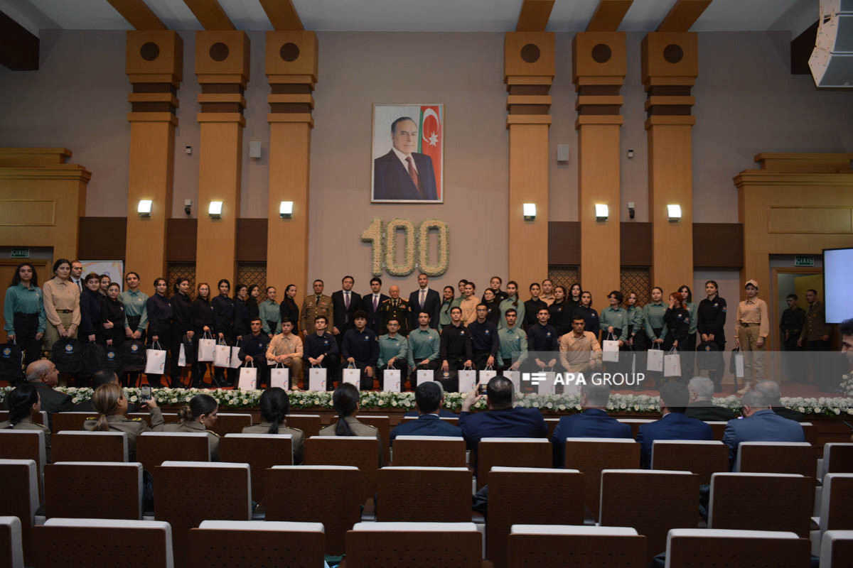Azerbaijan holds presentation devoted to emergency volunteers - <span class="red_color">PHOTO