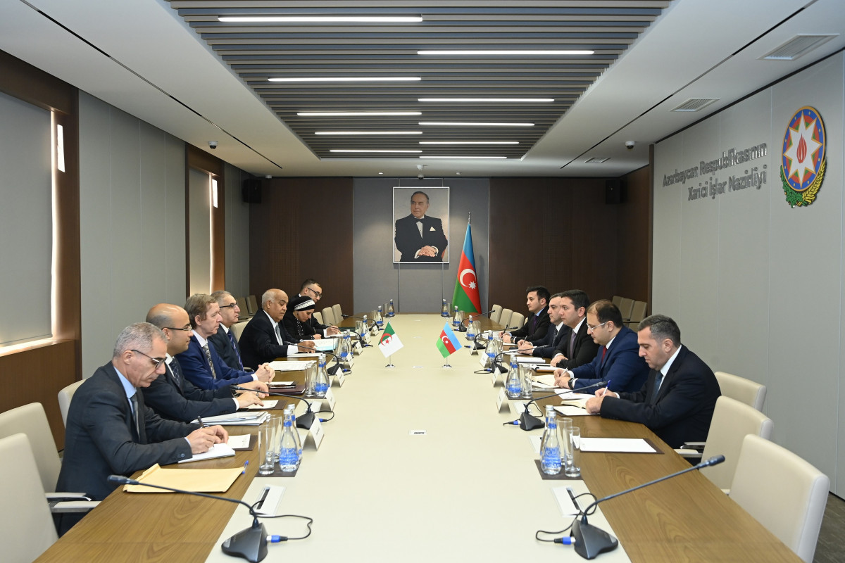 Azerbaijani and Algerian MFAs held political consultations