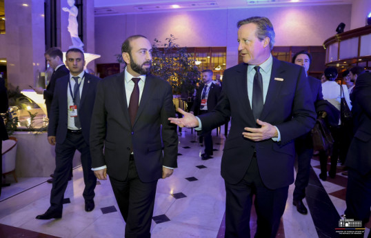 Armenian FM met with his British counterpart