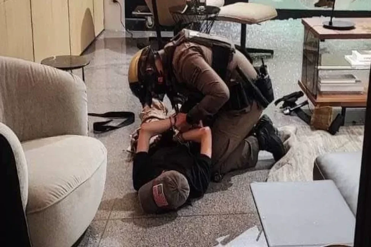 Three die and 14-year-old held over Siam Paragon shooting