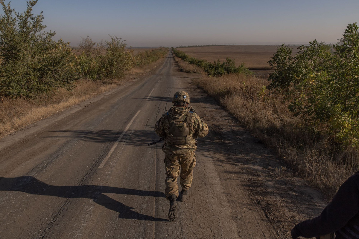 Ukraine slowly pushing Russia out — but shortage of weapons poses difficulties, Zelensky says