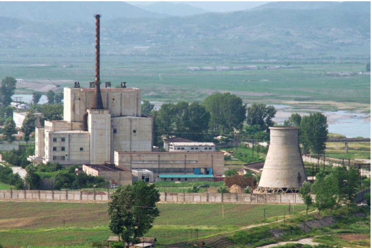 North Korea halts nuclear reactor, likely to extract bomb fuel - report