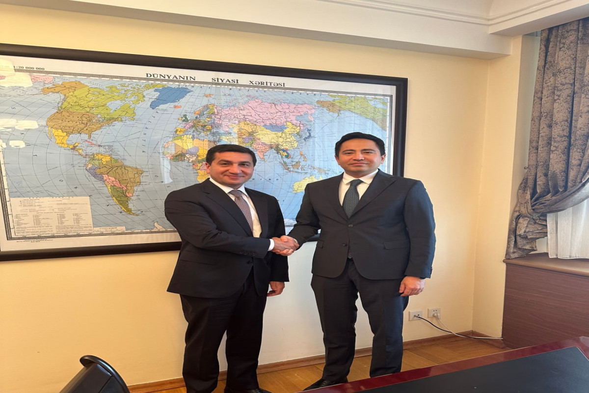 Azerbaijani President’s Assistant, Kazakh ambassador discuss regional issues